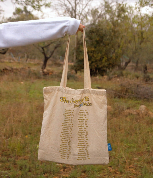 "tsou tour" tote bag